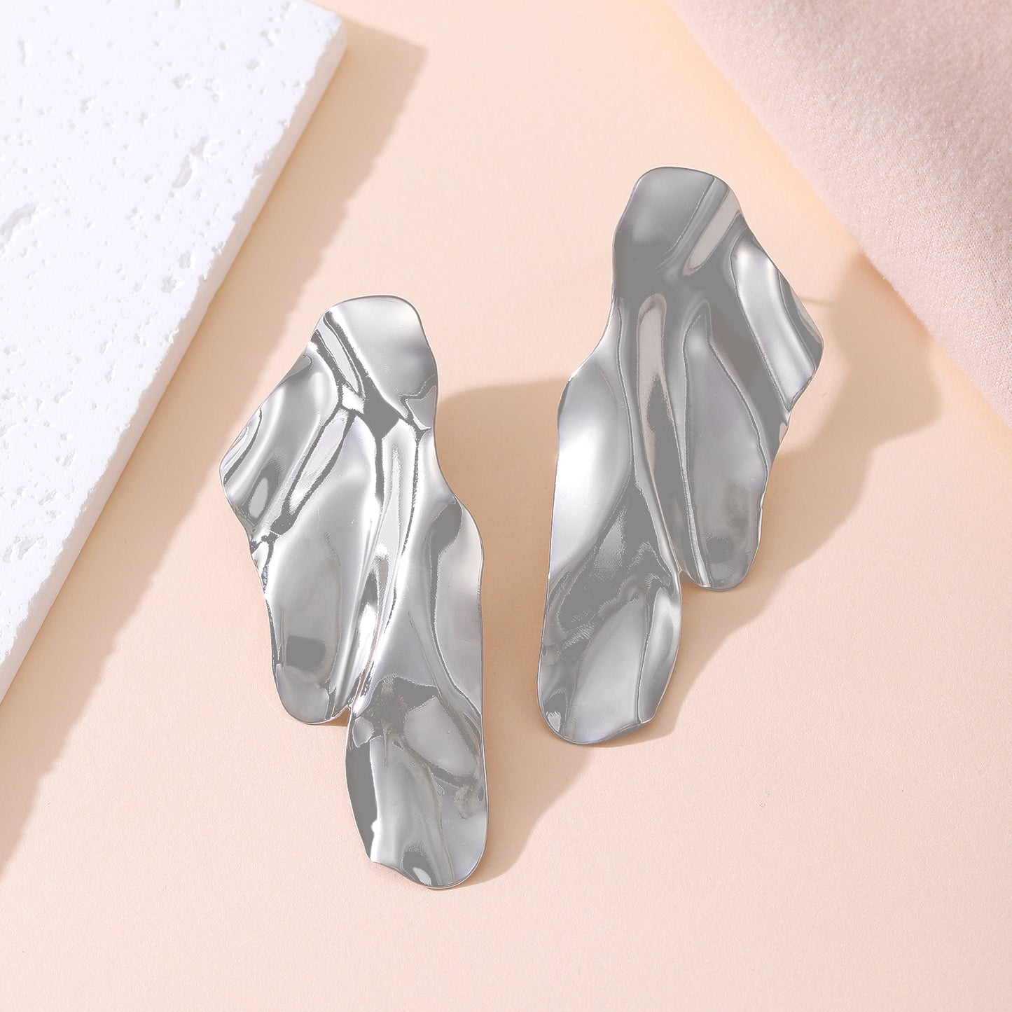 Geometric Ear Studs New Trendy Women's Irregular Metal Sequins Earrings
