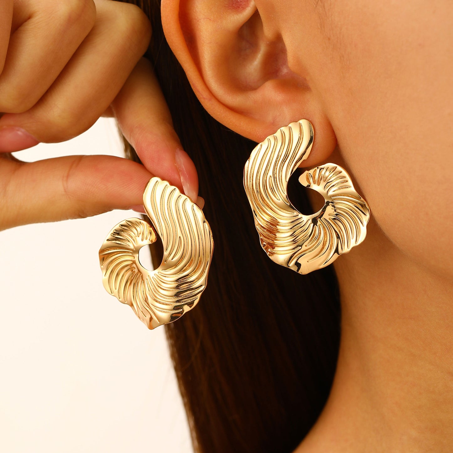 Geometric Ear Studs New Trendy Women's Irregular Metal Sequins Earrings