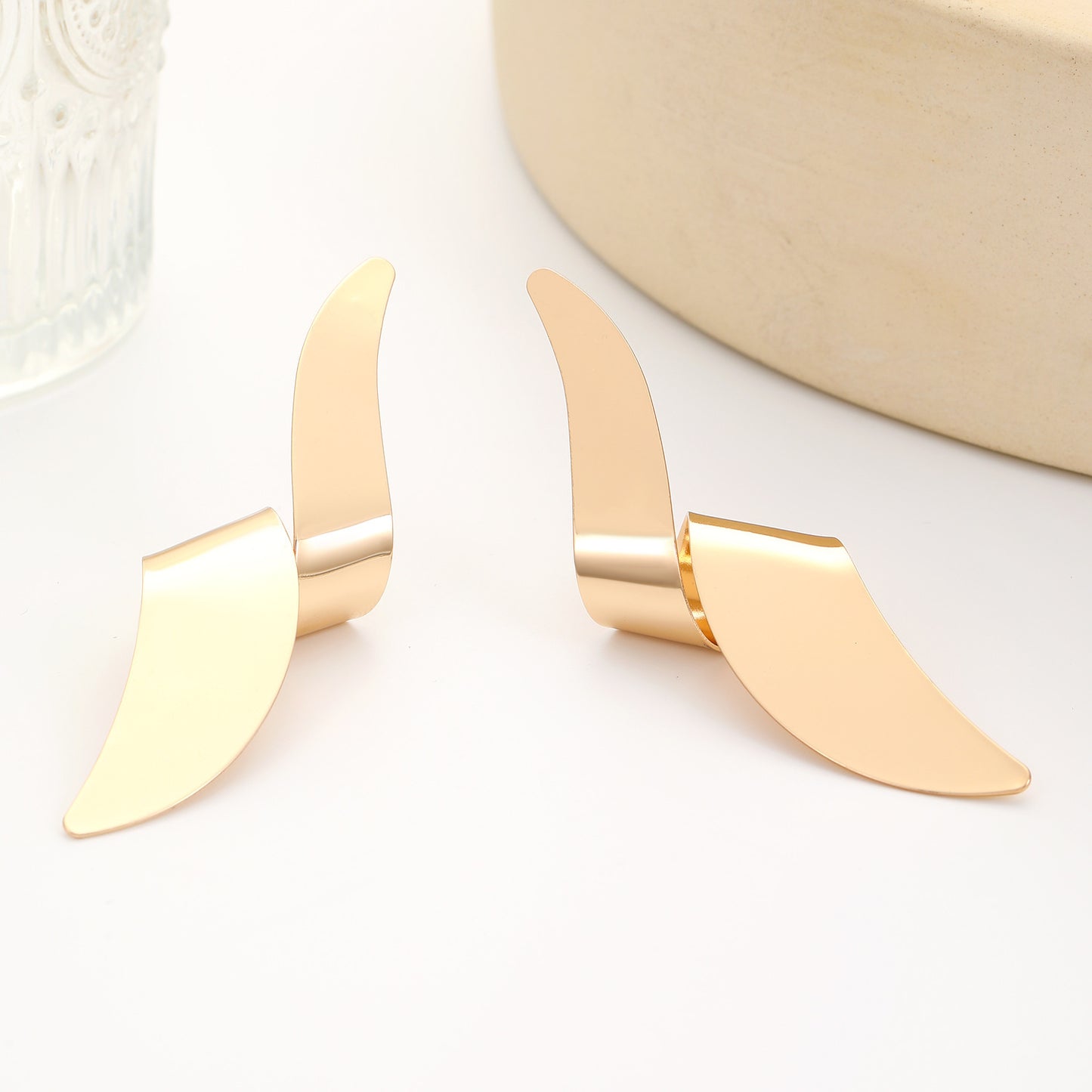 Geometric Ear Studs New Trendy Women's Irregular Metal Sequins Earrings